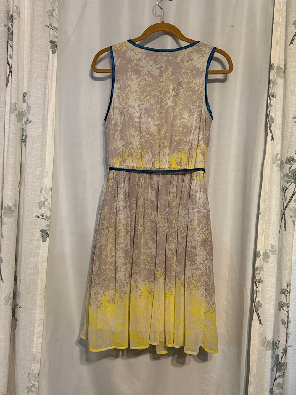Tadashi Shoji Yellow, Gray & Blue Sleeveless Floral Belted Dress - Picture 3 of 3